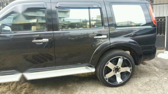 Ford everest 2009 manual 4x4 asli build up. cileunyi