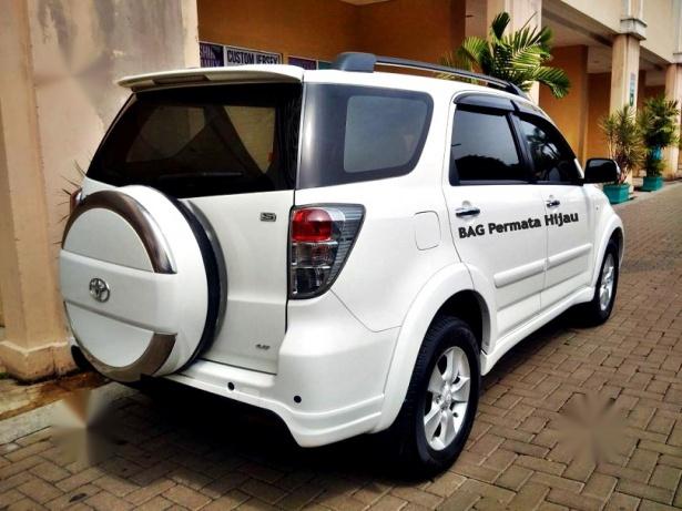 Toyota Rush S 2010 Putih Matic TDP 13jtan Lihat Langsung Sayang!