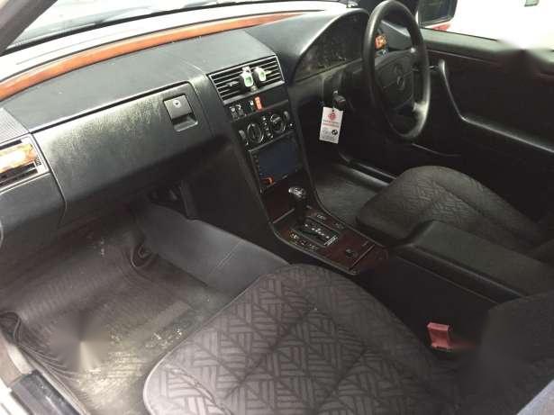 Mercy C200 Elegance 95 Matic Velg 19 Plus Audio