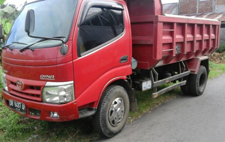 Dijual cepat Toyota Dyna 2012 mantap