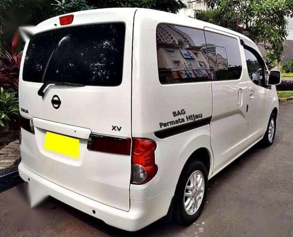 Nissan Evalia XV 2012 White AT TDP 17Jtan Pajak Panjang