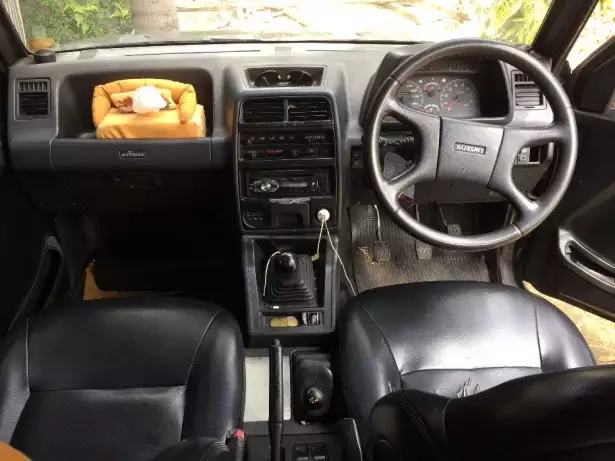 Suzuki Vitara 1993 4x4 jual cepat