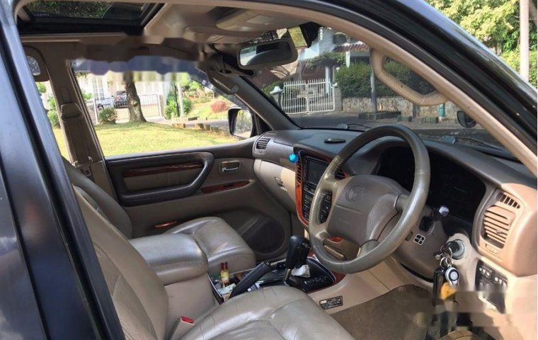 Lexus LX470 V8 4.7 Automatic 2000 SUV