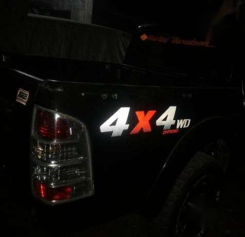 Ford ranger 2009 4x4 aktif ban maco 33 hitam