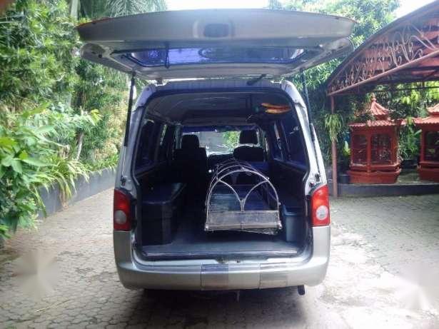 Hyundai H100 Ambulance 2.5L DIESEL 2001 M/T Istimewa Fullset Lengkap