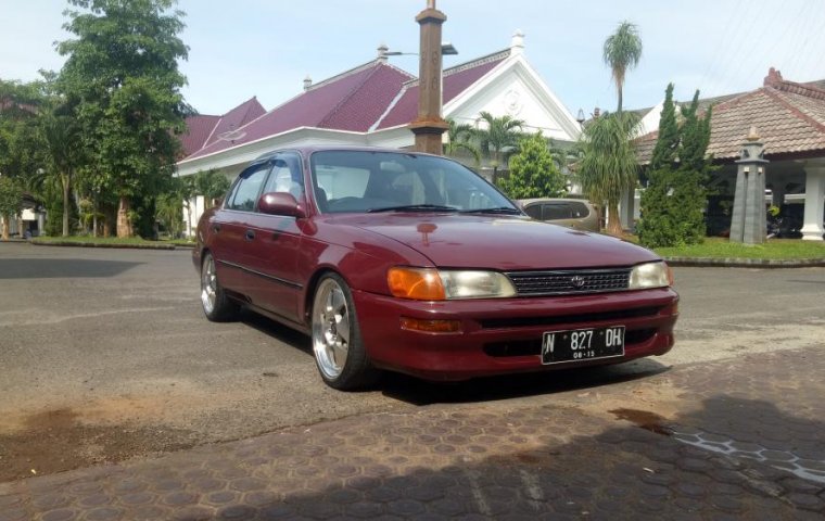 Jual Toyota Corolla 1992 manual SEG