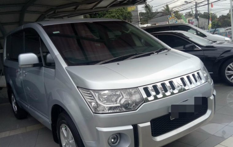 Jual mobil Mitsubishi Delica 2014