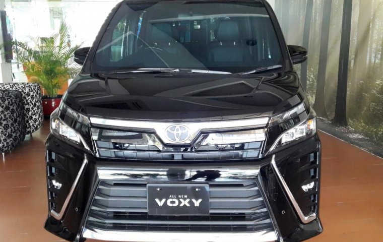 Jual mobil Toyota Voxy 2018 DKI Jakarta Automatic
