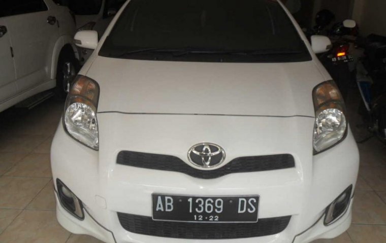 Toyota Yaris S Putih 2012