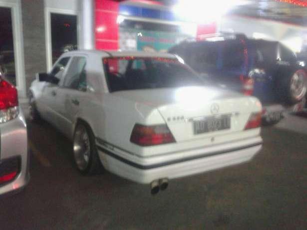 Jual Mercedes 200E 1986