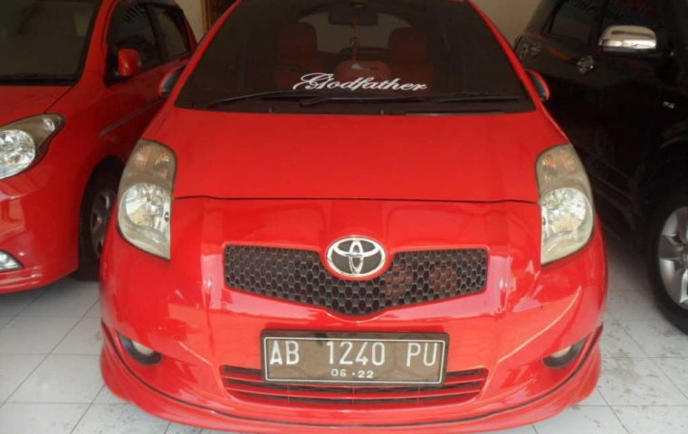 Toyota Yaris 1.5 NA Merah 2007