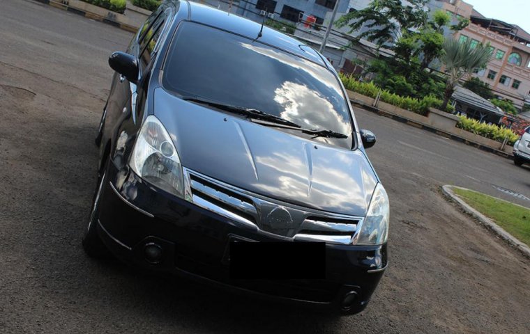 Nissan Livina 1.5 Wagon 2011