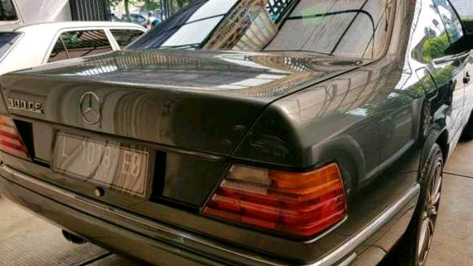 Mercedes-Benz 300CE 1992