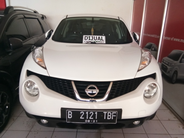 Nissan Juke RX Putih mutiara 2011