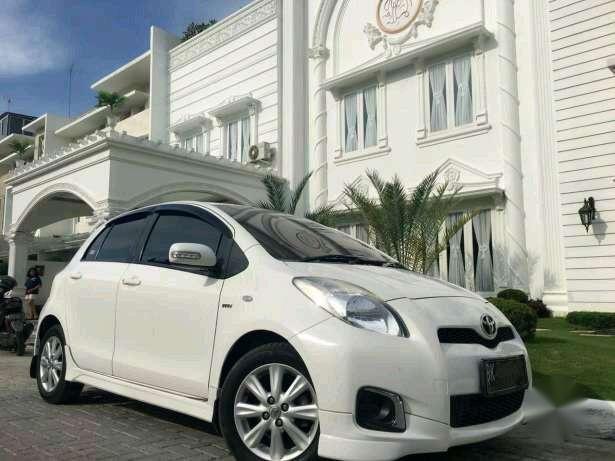 Jual Mobil Toyota Voxy 2013