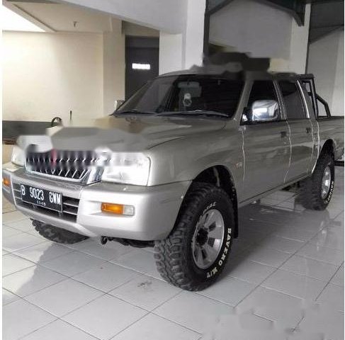 Mitsubishi L200 Strada GLS 2006 Pickup