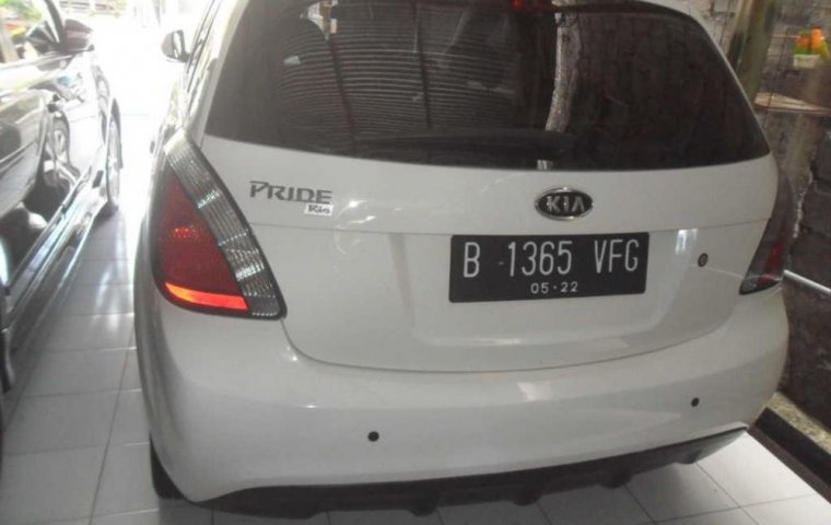 Kia Pride 1.4 Automatic 2011 SUV