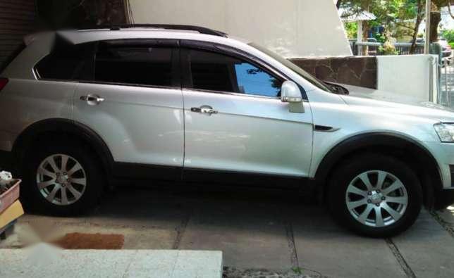 Jual mobil Chevrolet Captiva 2012