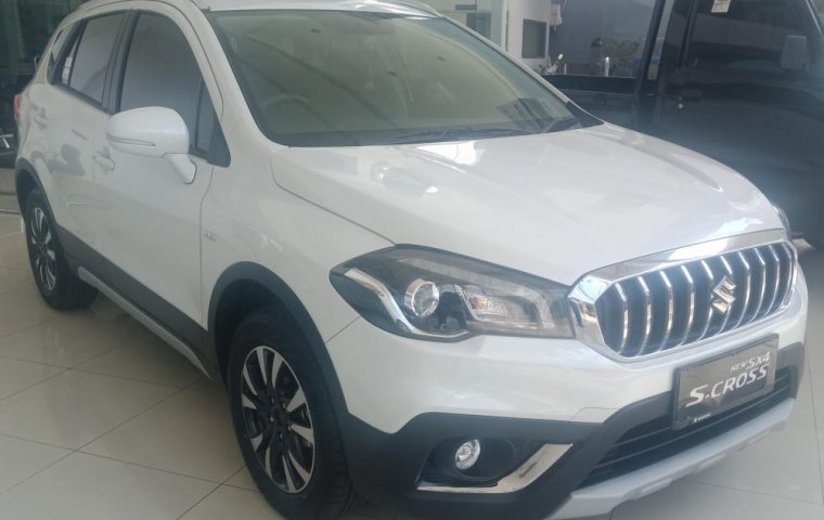 Jual mobil Suzuki X-Over Sx4 MT Tahun 2018 Manual