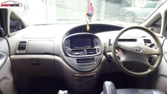 Toyota Previa Standard 2000