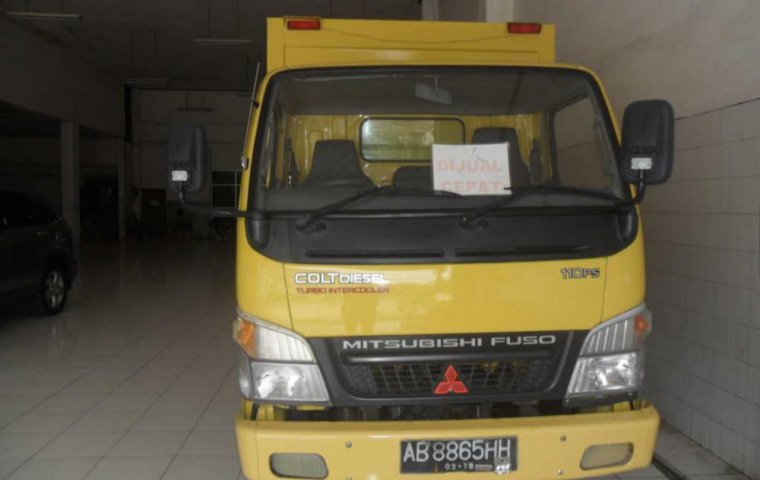 Mitsubishi Fuso 12.0 Manual 2009 Kuning