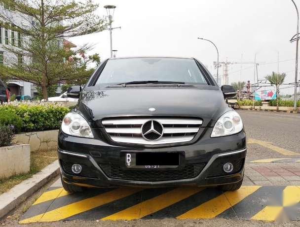 Mercedes-Benz B180 2010