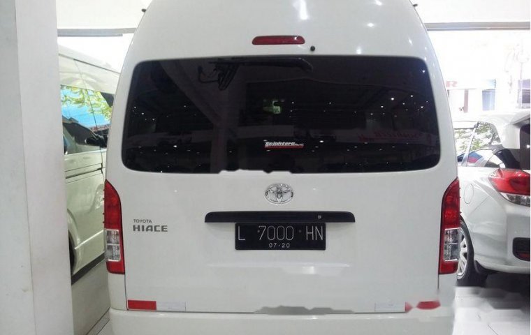 Toyota Hiace High Grade Commuter 2015 Van dijual