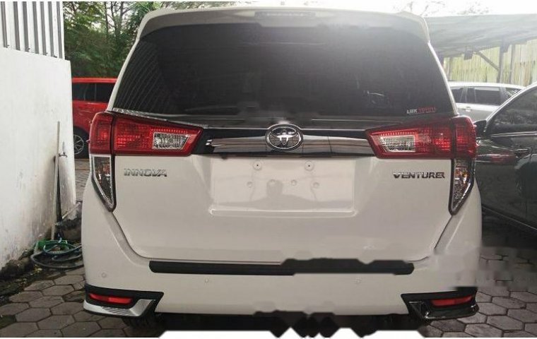 Toyota Innova Venturer 2018 Jawa Timur dijual