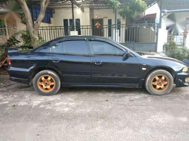 Mitsubishi Galant MT Tahun 2000 Dijual