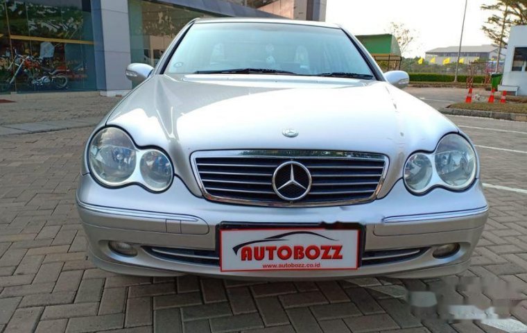 Mercedes-Benz C320 Avantgarde 2001 Sedan dijual