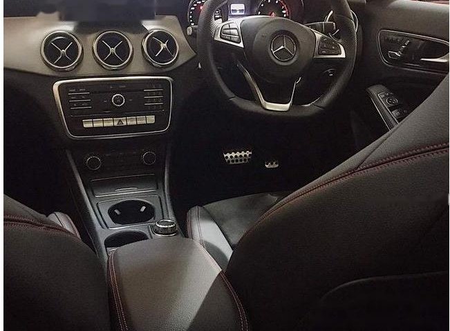 Mercedes-Benz GLA200 AMG 2018 Dijual 