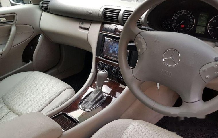 Mercedes-Benz C240 Elegance 2005 Dijual