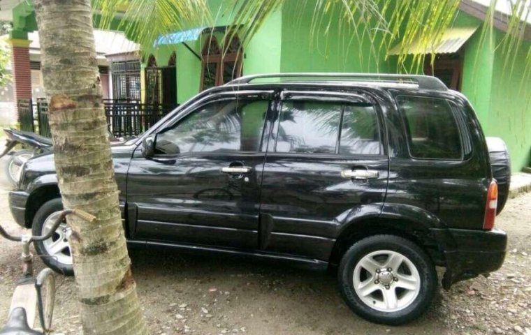 Suzuki Grand Escudo 2.0 2001 Dijual