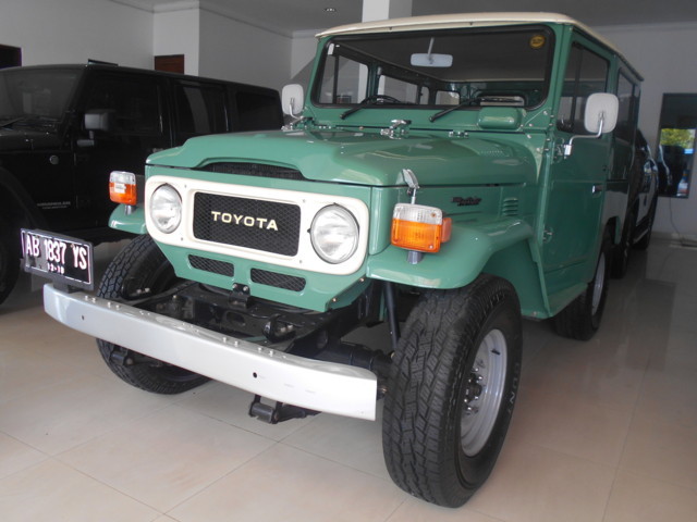 Toyota Land Cruiser 3.0 Manual 1981 Dijual 