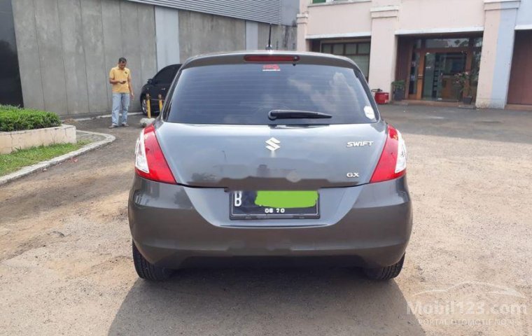 2015 Suzuki Swift dijual