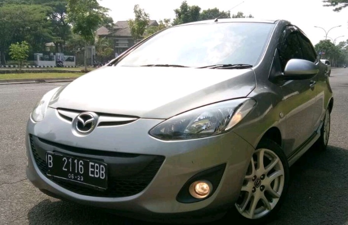 Mazda 2 Hatchback 2012 Dijual