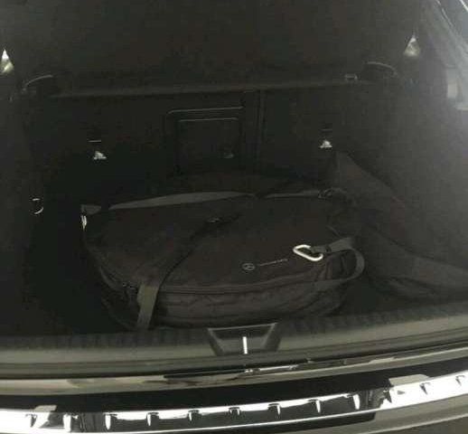 Mercedes-Benz GLA 200 () 2018 kondisi terawat