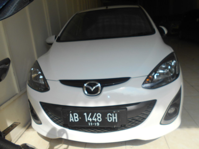 Jual Mazda 2 Hatchback 2014