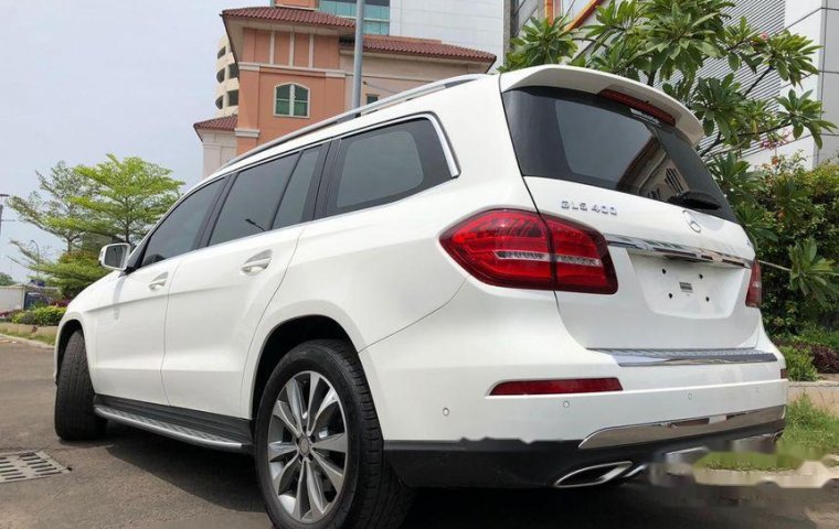 Mercedes-Benz Gls400 2016 terbaik