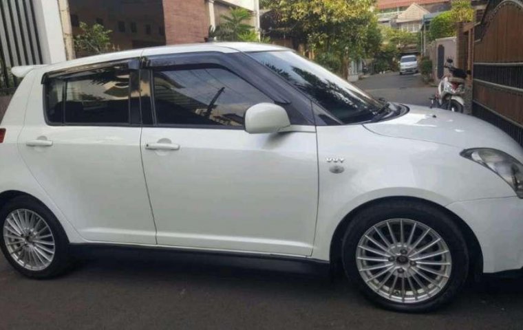 Suzuki Swift SPORT 2012 harga murah