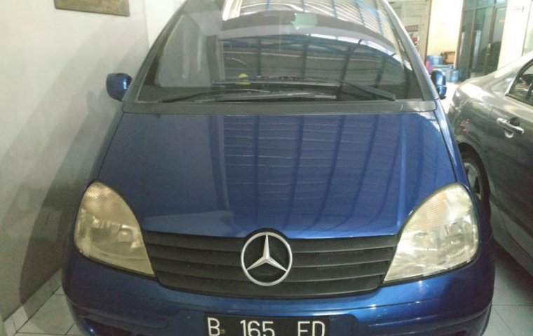 Mercedes-Benz Vaneo 1.9 2003 Dijual