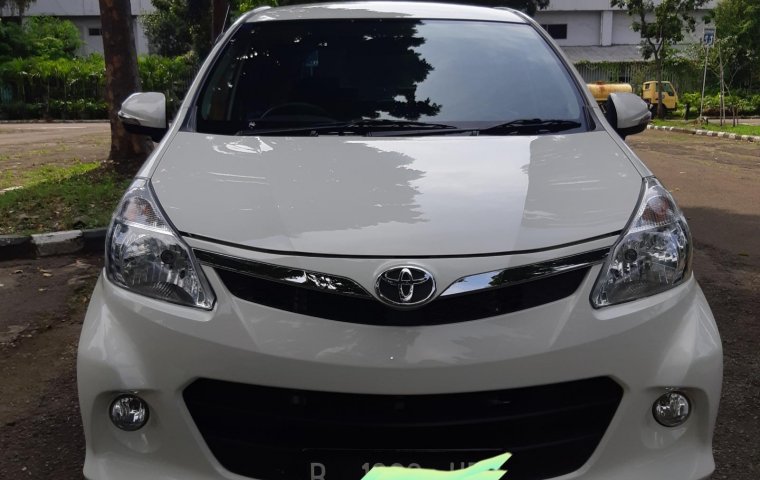 Jual Mobil Toyota Avanza Veloz 2014