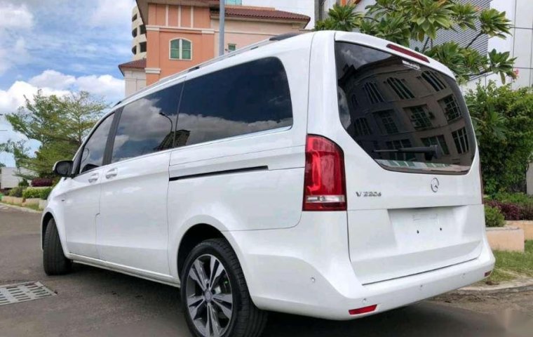 2016 Mercedes-Benz Viano dijual