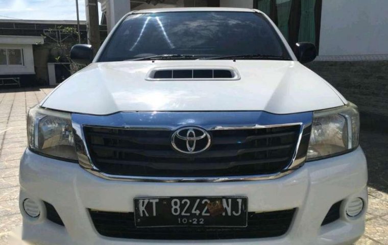 Jual Mobil Toyota Hilux E 2012