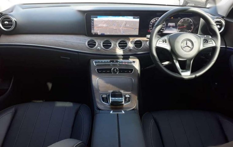  Jual Mobil Mercedes-Benz E-Class 250 2018