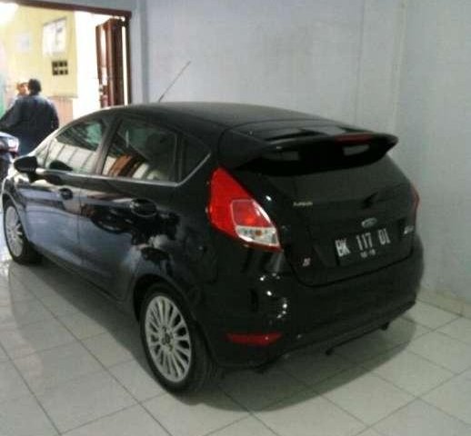 Ford Fiesta Sport 2014 Hitam