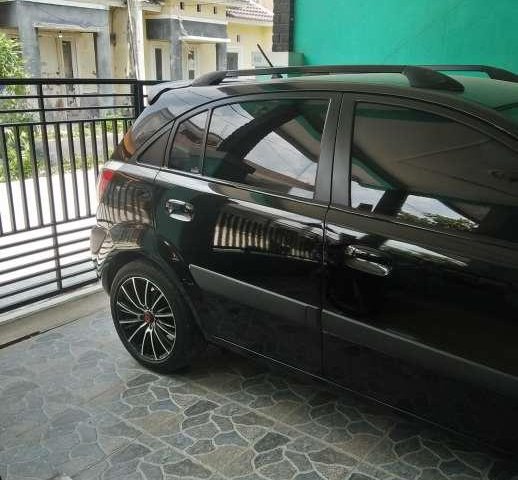 Kia Pride  2007 Hitam