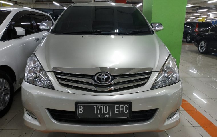 Jual Toyota Kijang Innova 2.0 V 2010