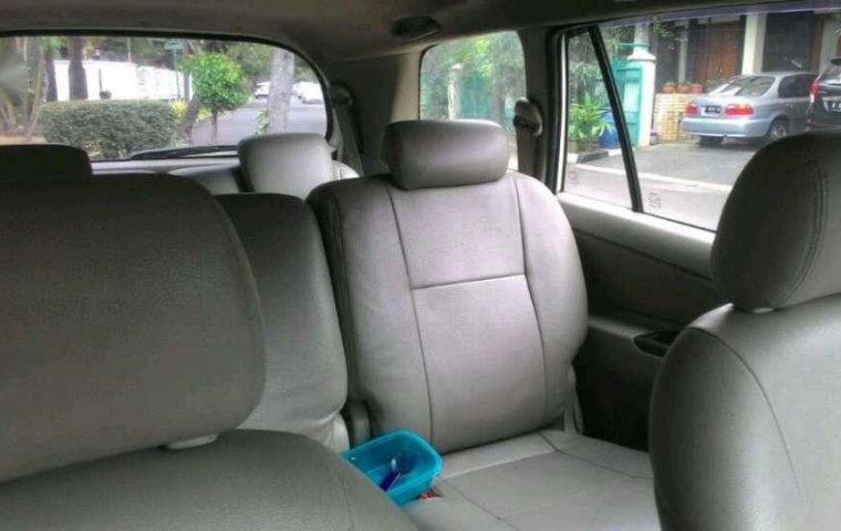 Toyota Kijang Innova G 2010 harga murah