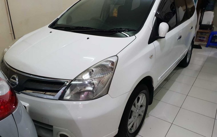 Jual Mobil Nissan Grand Livina XV 2006